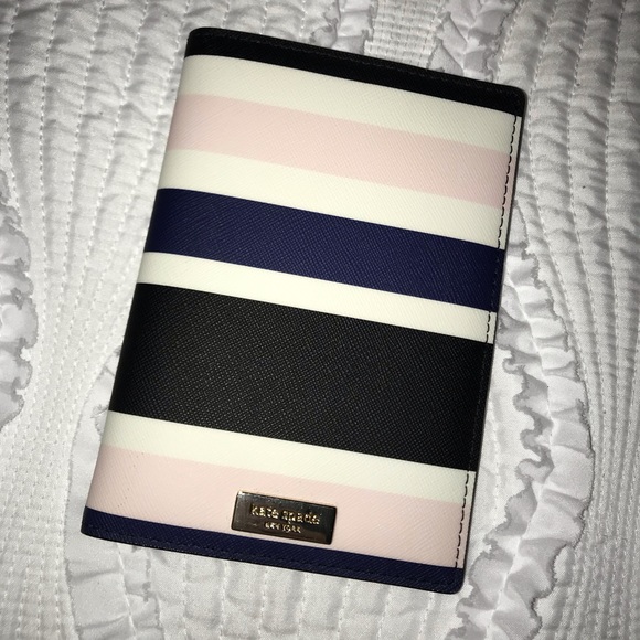kate spade Accessories - Kate Spade ♠️ Passport Holder